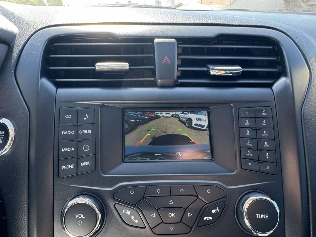 2018 Ford Fusion Image 19