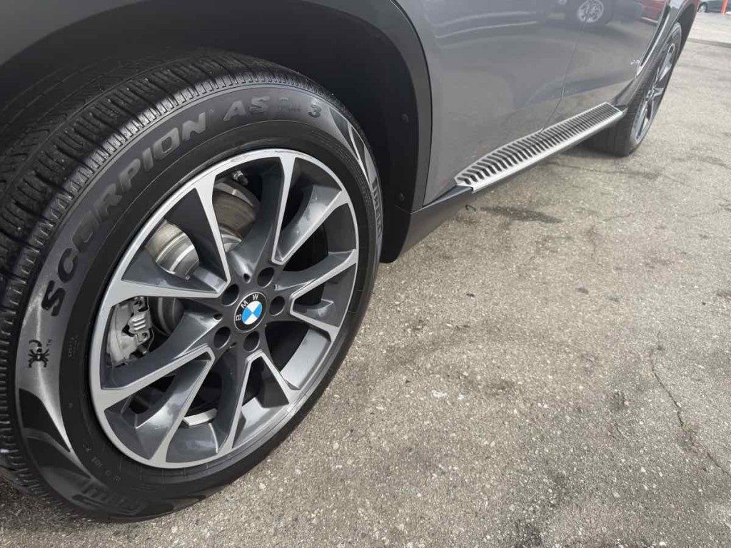 2016 BMW X5 Image 9