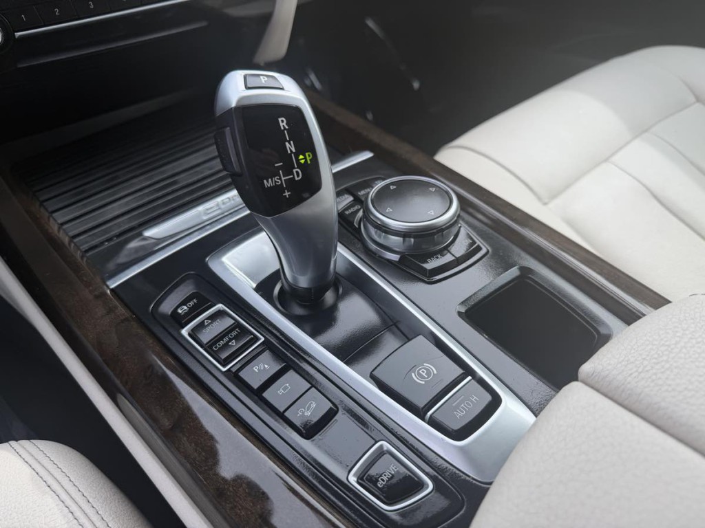 2016 BMW X5 Image 14