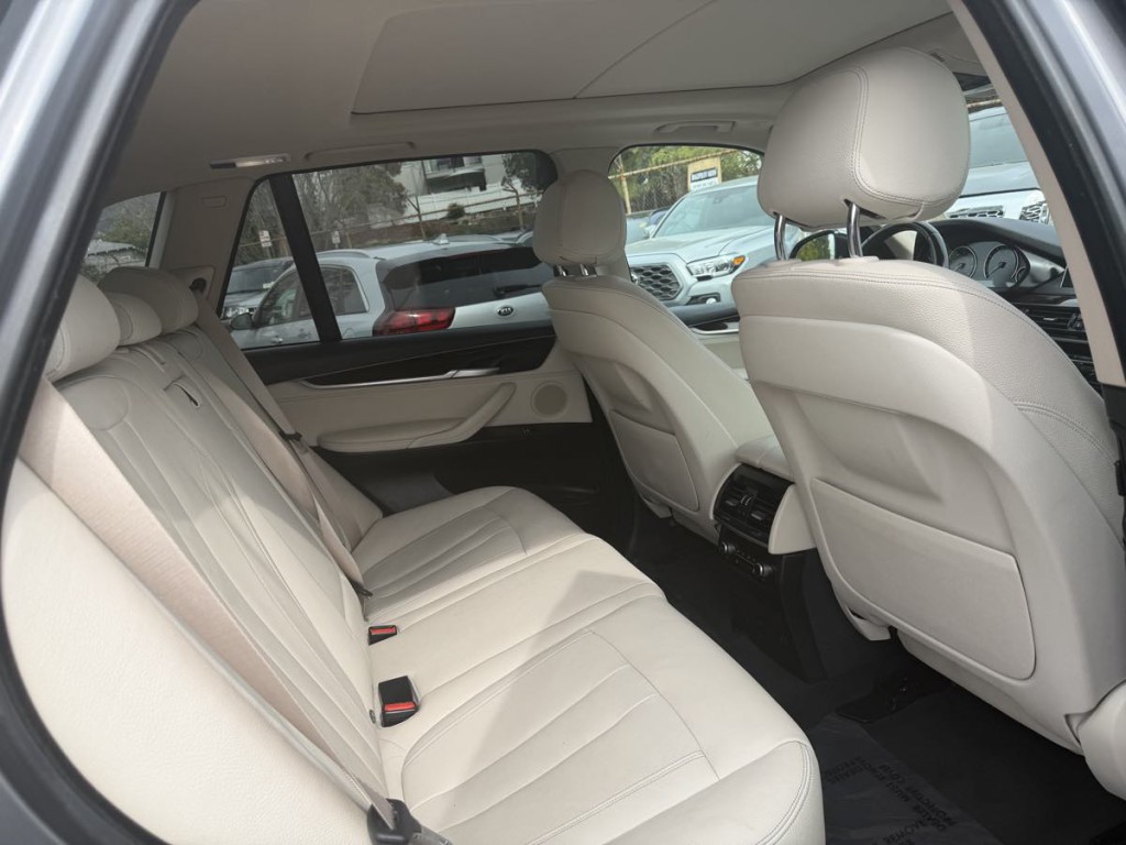 2016 BMW X5 Image 18