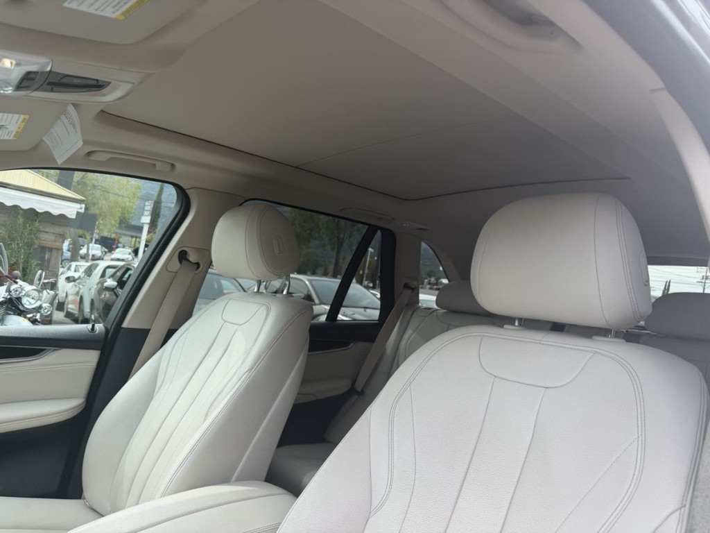 2016 BMW X5 Image 20