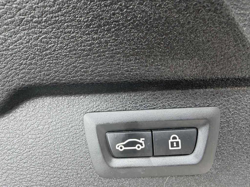 2016 BMW X5 Image 23