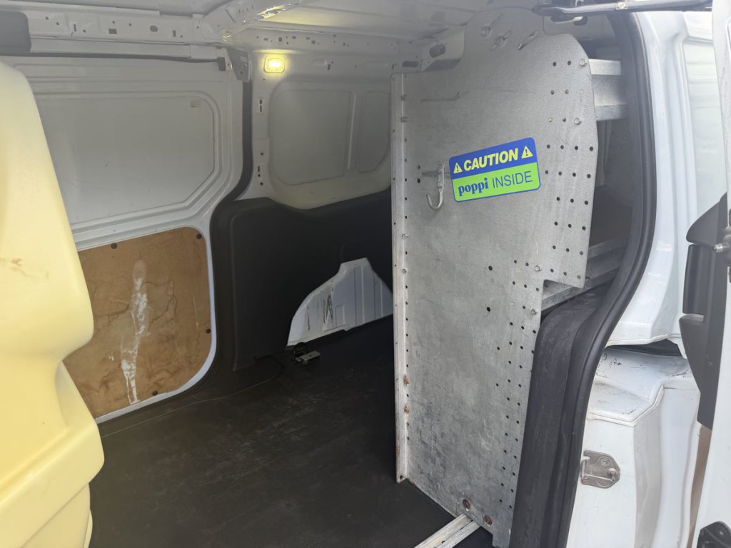 2017 Ford Transit Connect Image 22