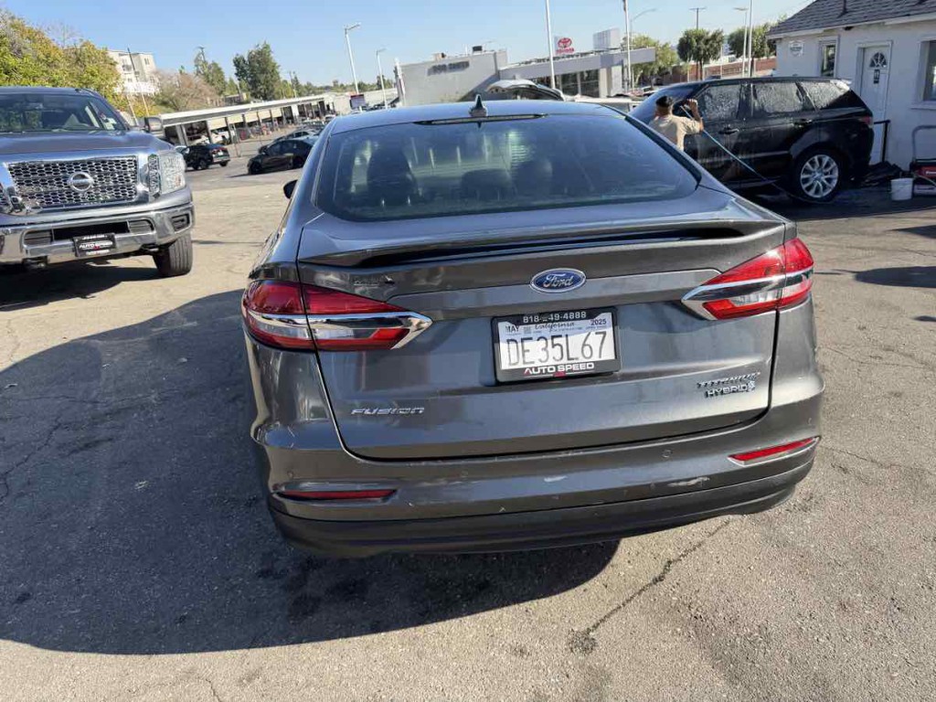 2019 Ford Fusion Image 5