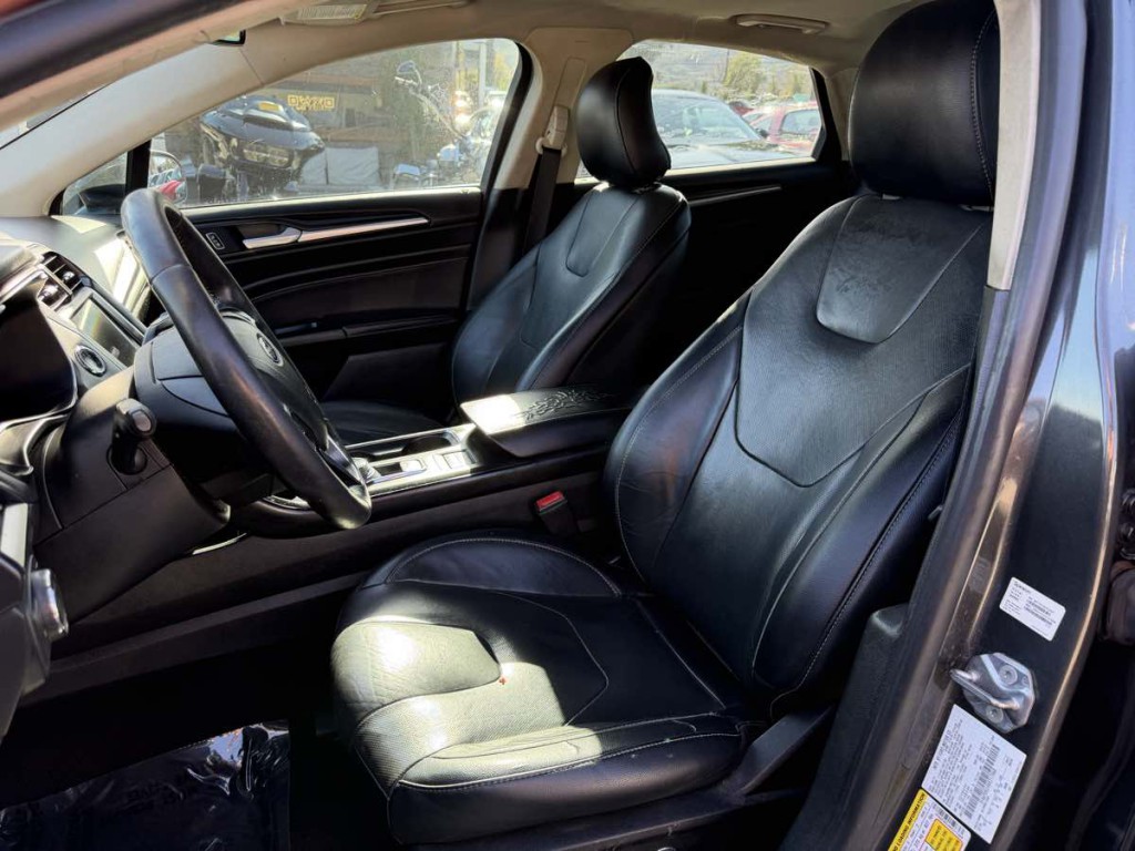 2019 Ford Fusion Image 11