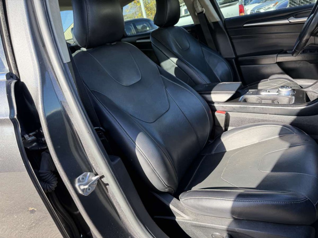 2019 Ford Fusion Image 13