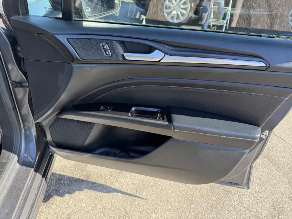 2019 Ford Fusion Image 14