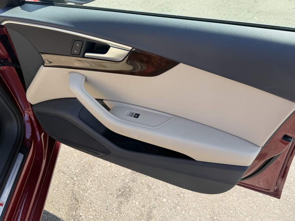 2019 Audi A4 Image 11