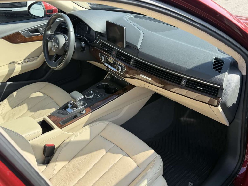 2019 Audi A4 Image 12