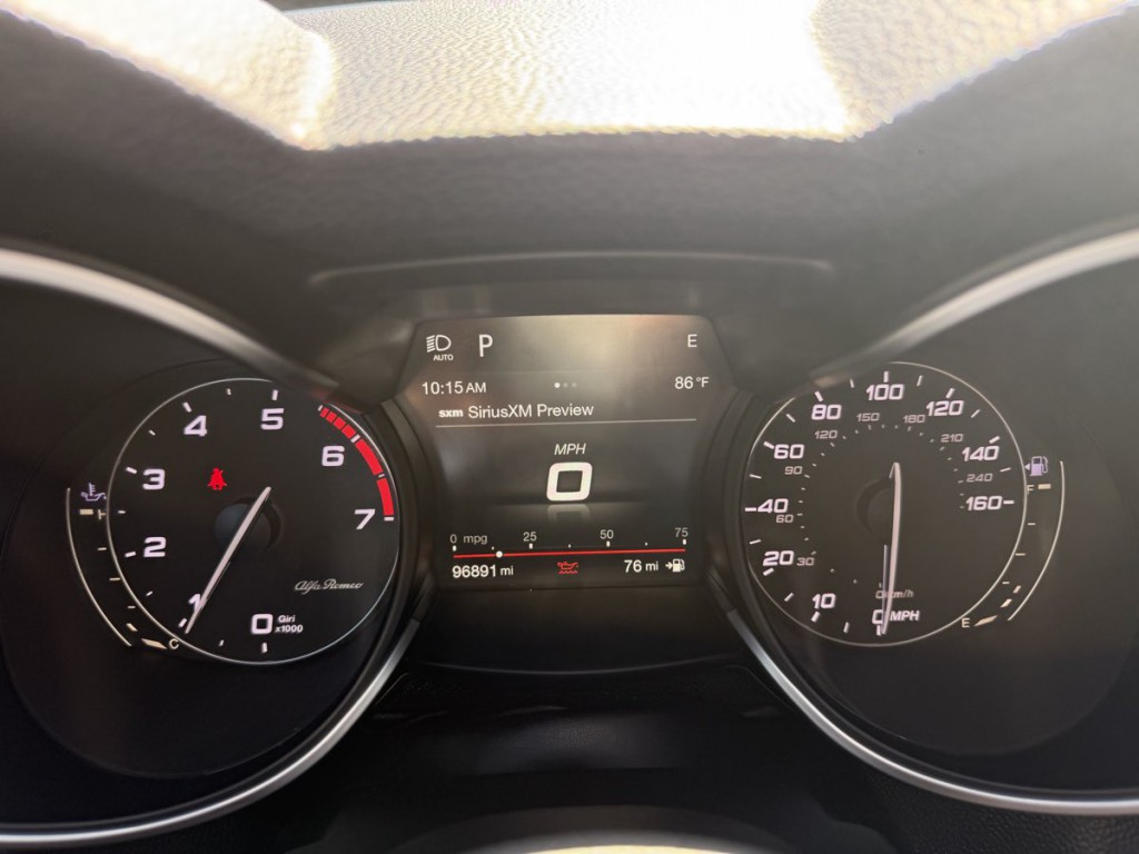 2018 Alfa Romeo Stelvio Image 25