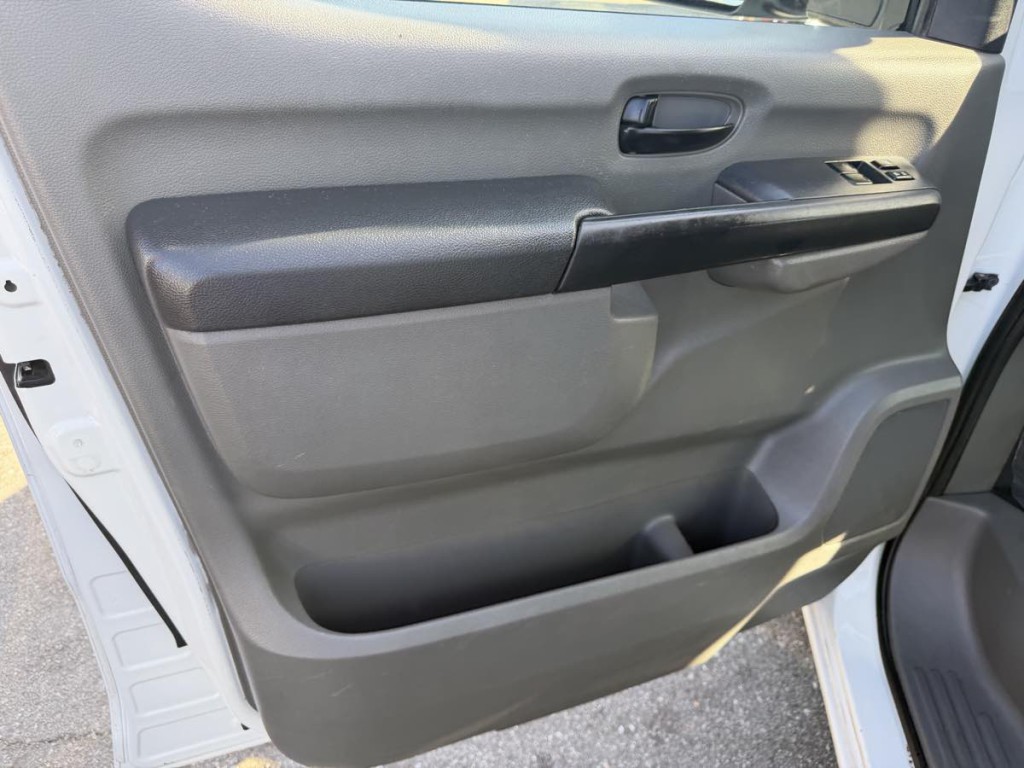 2019 Nissan NV Image 8