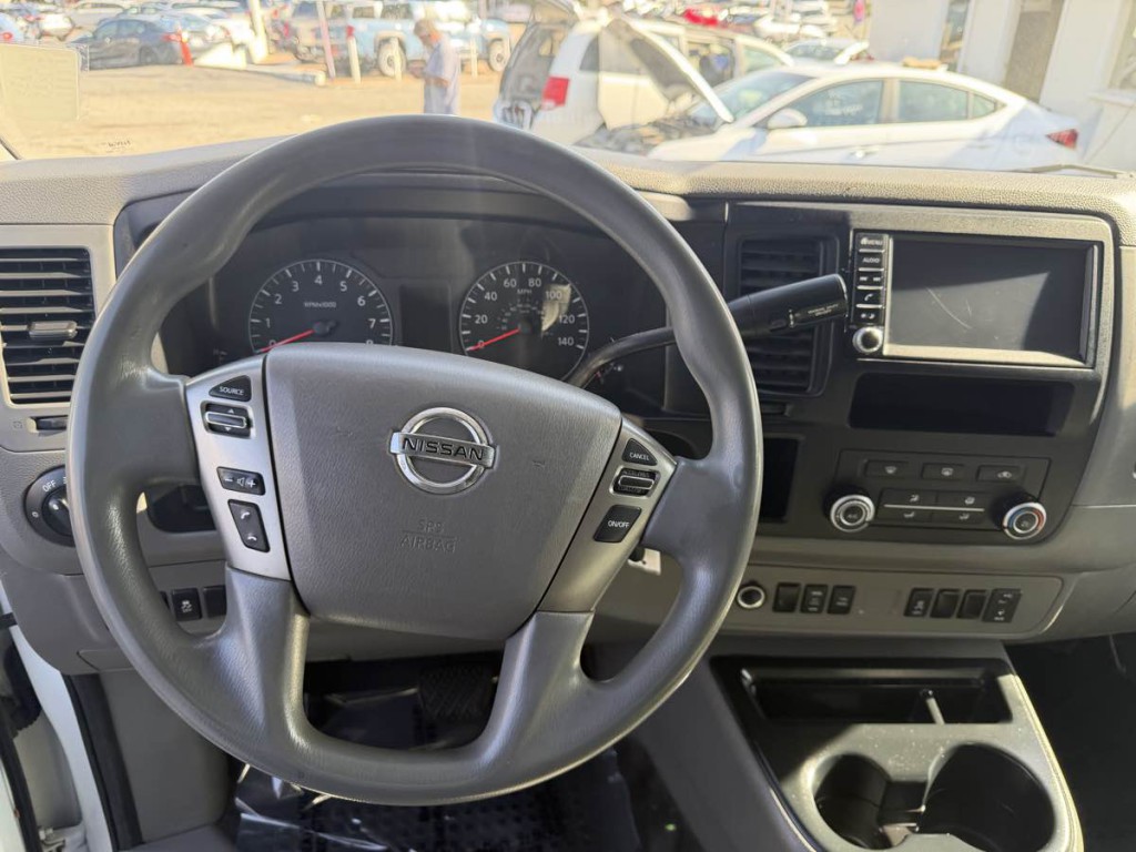 2019 Nissan NV Image 10