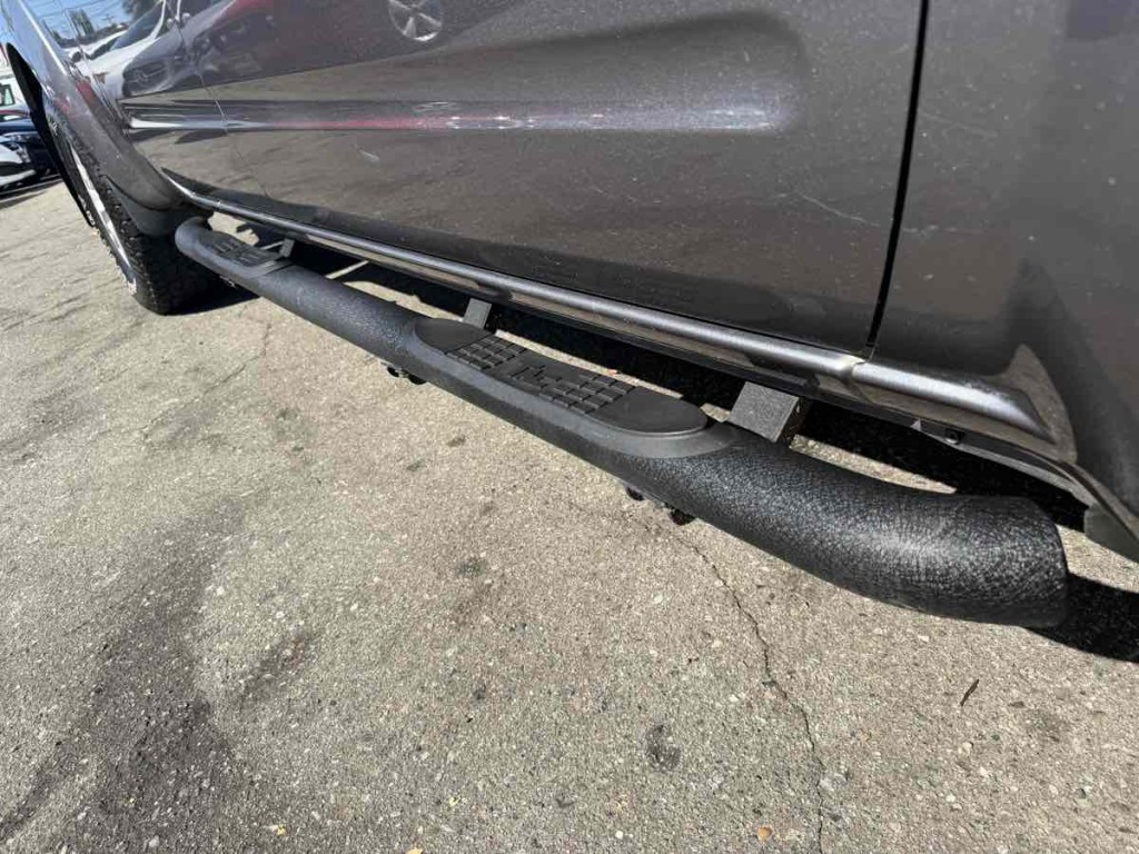 2018 Nissan Frontier Image 7