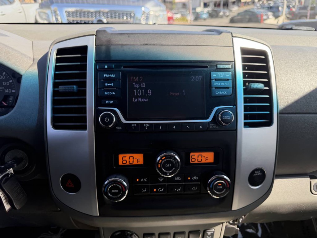 2018 Nissan Frontier Image 15