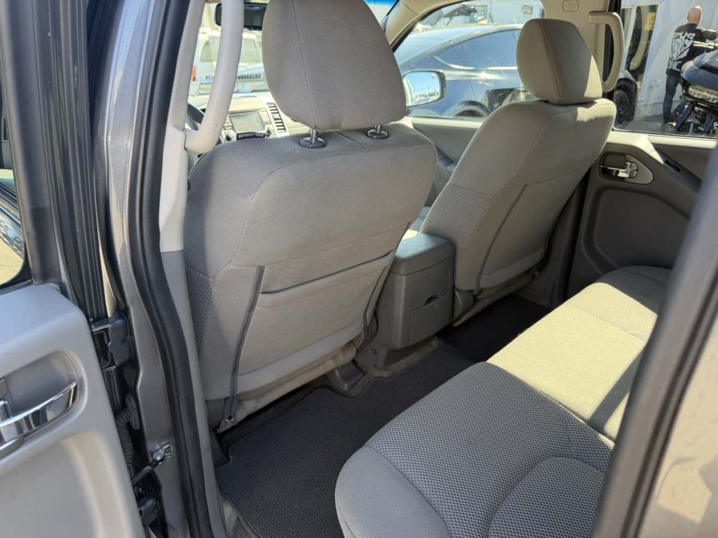 2018 Nissan Frontier Image 18