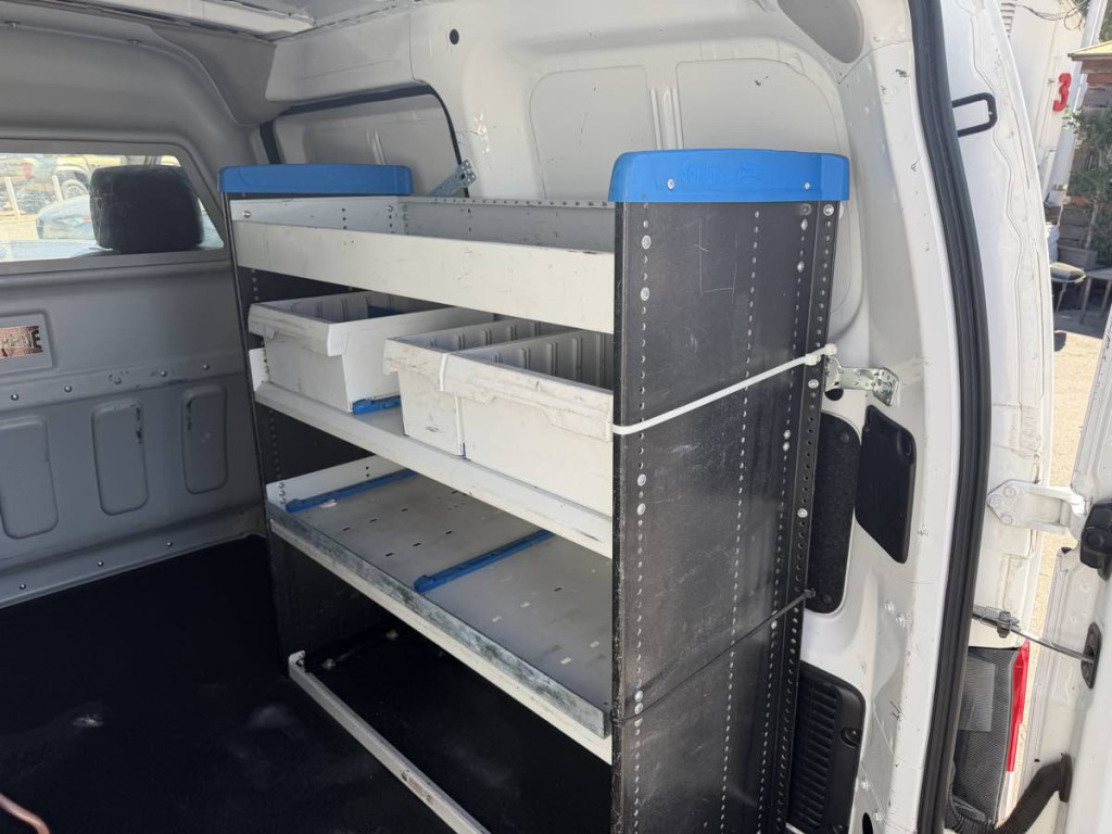 2017 Chevrolet Express Image 17