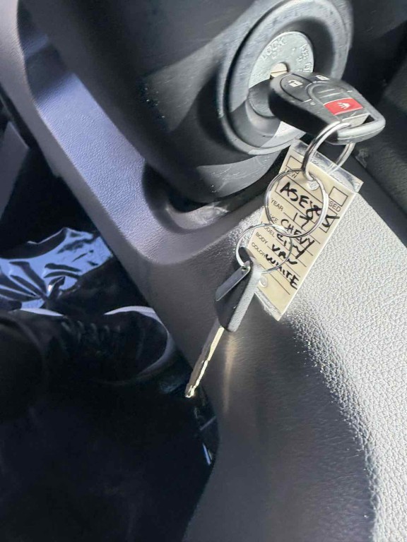 2017 Chevrolet Express Image 21