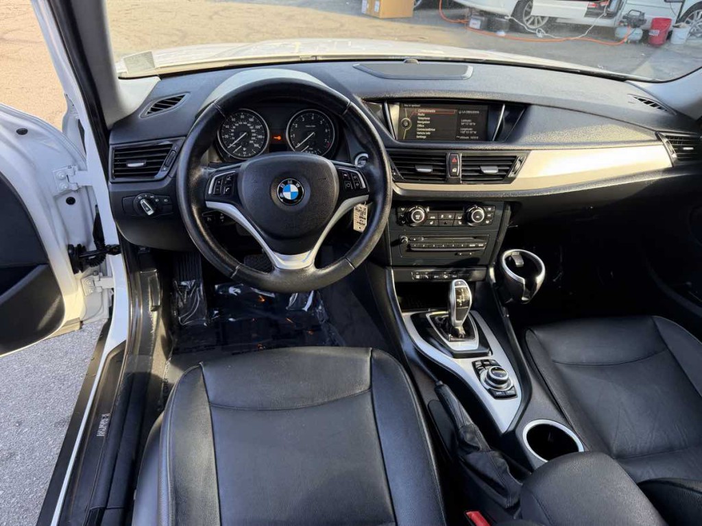 2015 BMW X1 Image 11