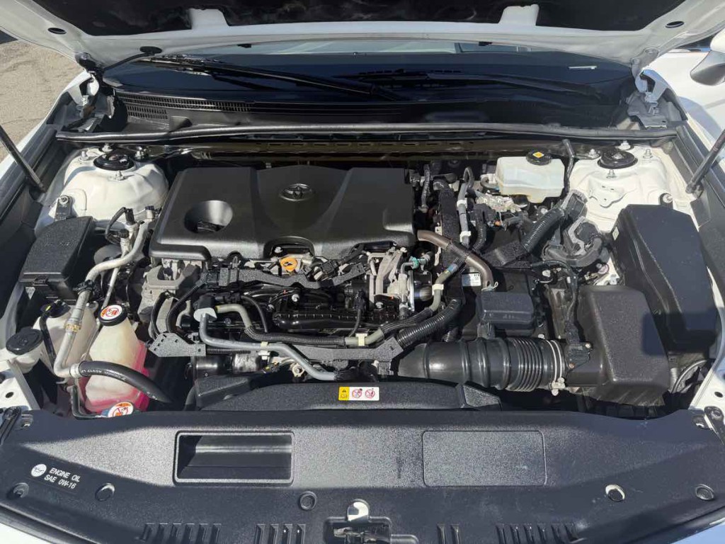 2019 Toyota Camry Image 25