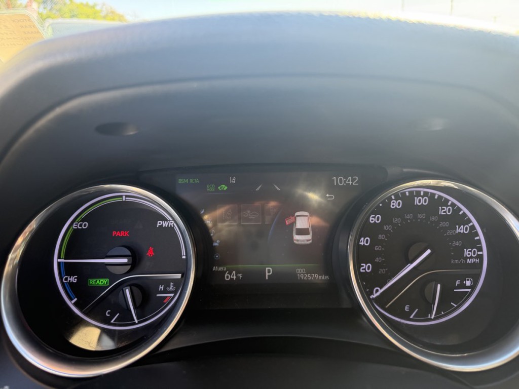 2019 Toyota Camry Image 27