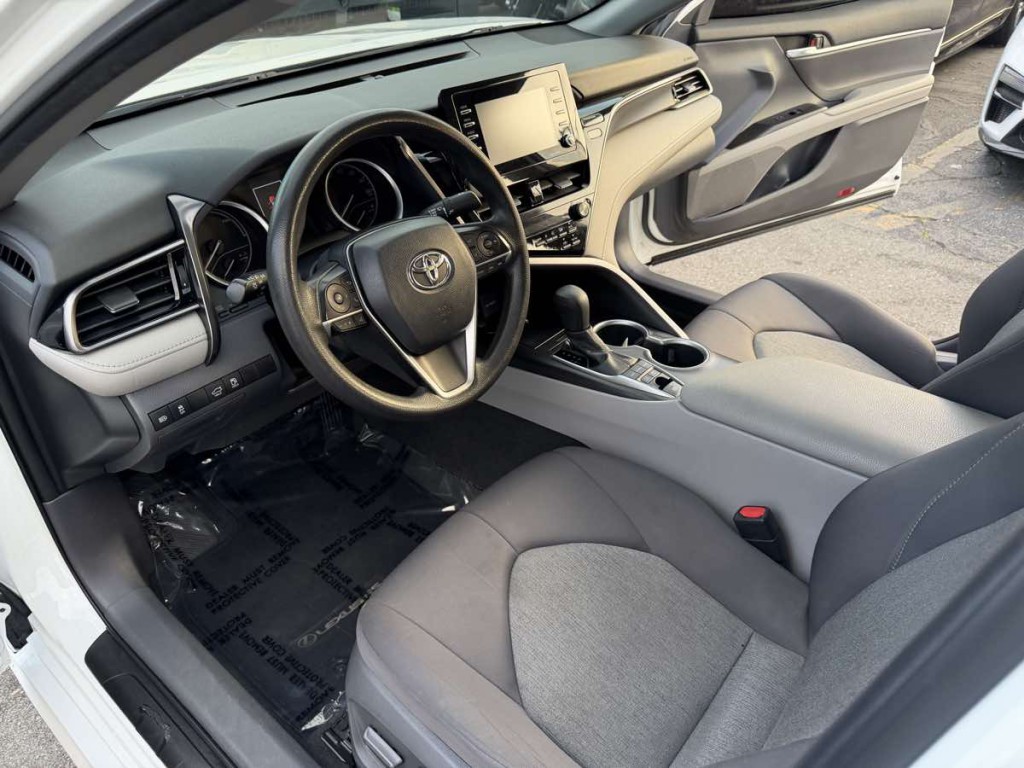 2021 Toyota Camry Image 9