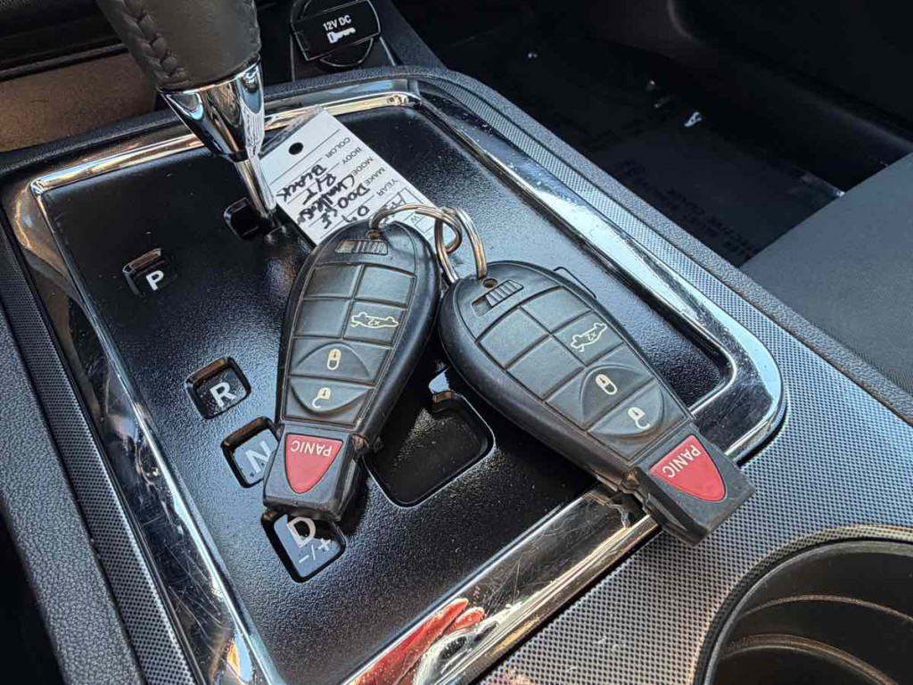 2009 Dodge Challenger Image 14