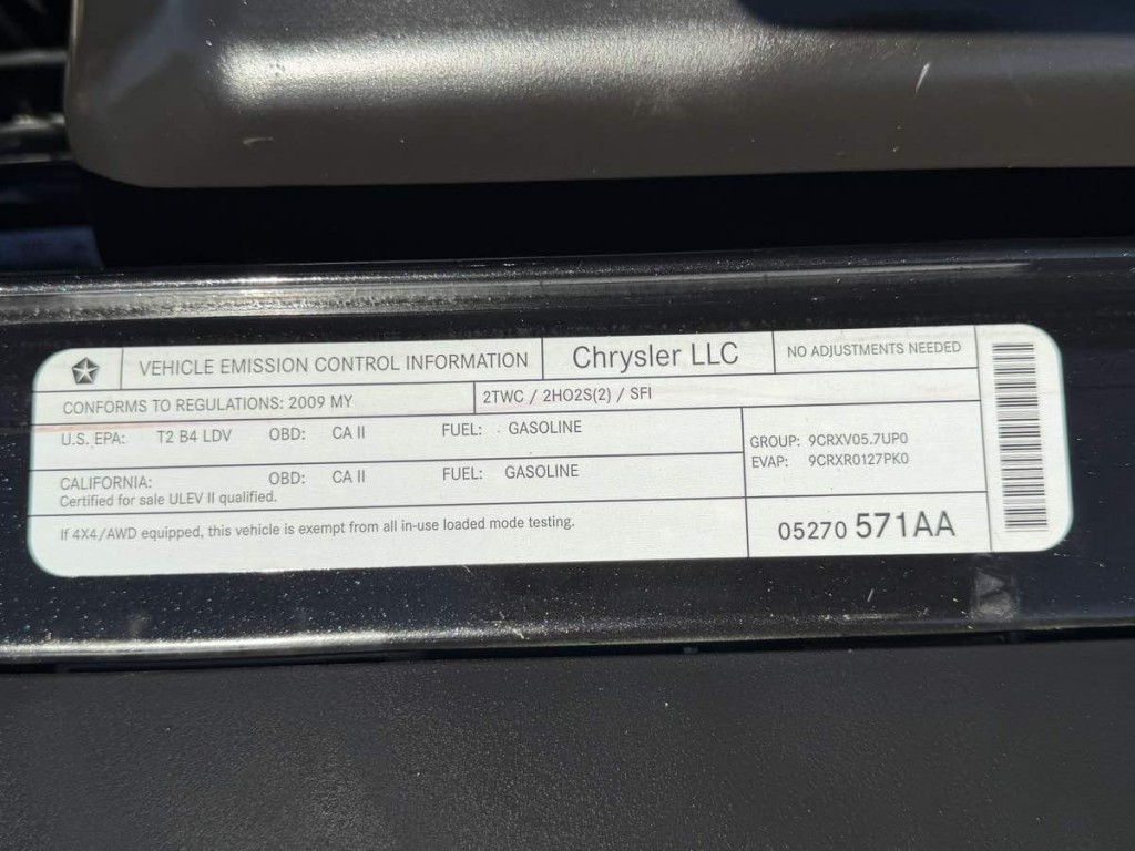 2009 Dodge Challenger Image 23