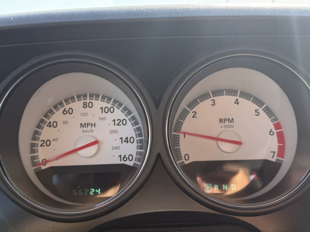 2009 Dodge Challenger Image 24