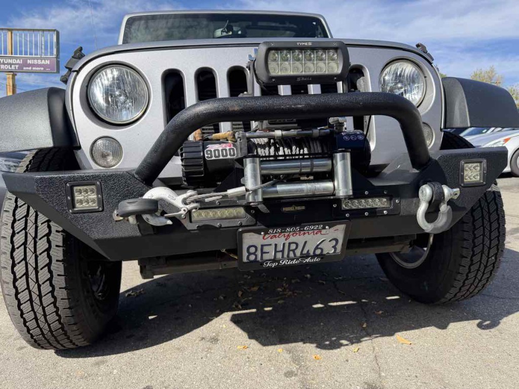 2015 Jeep Wrangler Unlimited Image 2