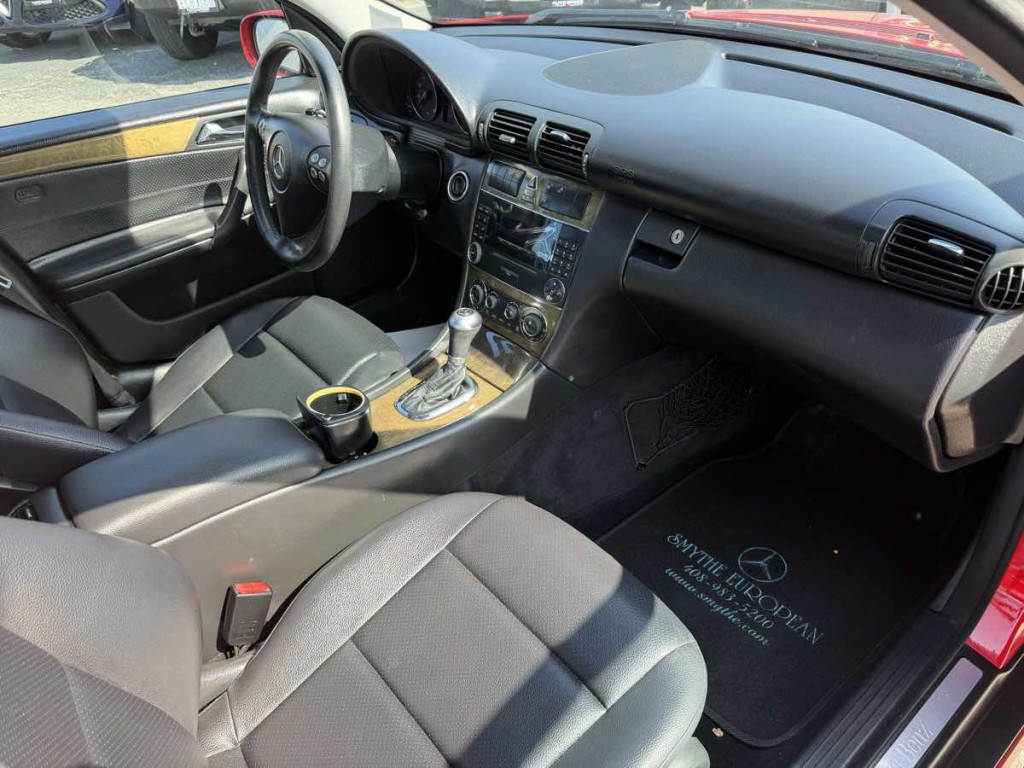 2007 Mercedes-Benz C-Class Image 14