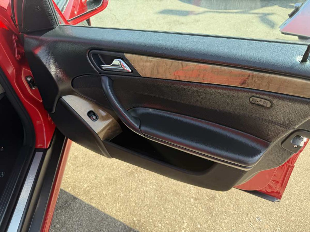 2007 Mercedes-Benz C-Class Image 15