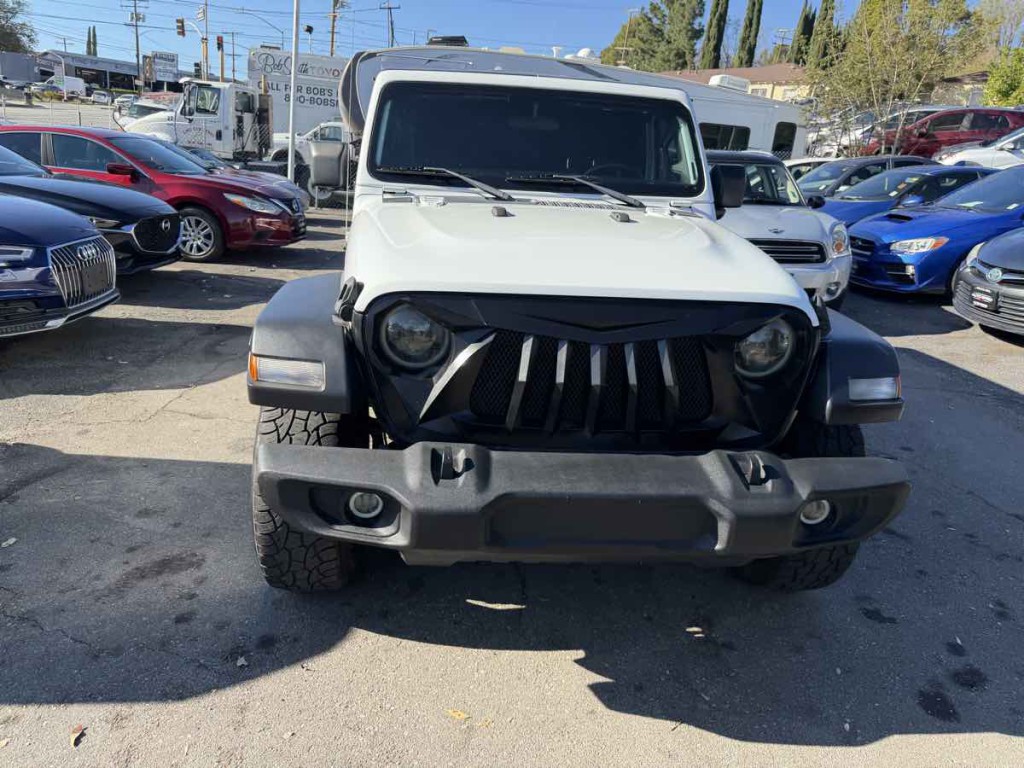 2018 Jeep Wrangler Unlimited Image 2