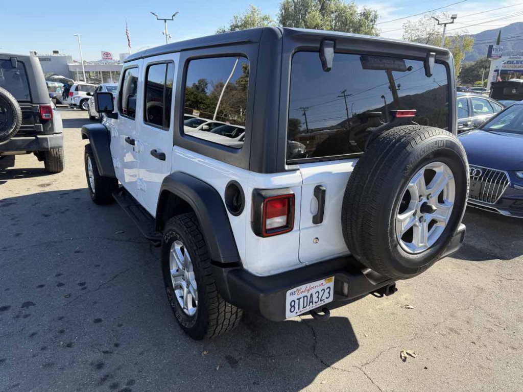 2018 Jeep Wrangler Unlimited Image 3