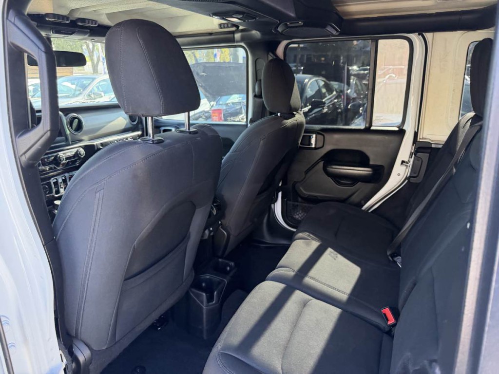 2018 Jeep Wrangler Unlimited Image 14