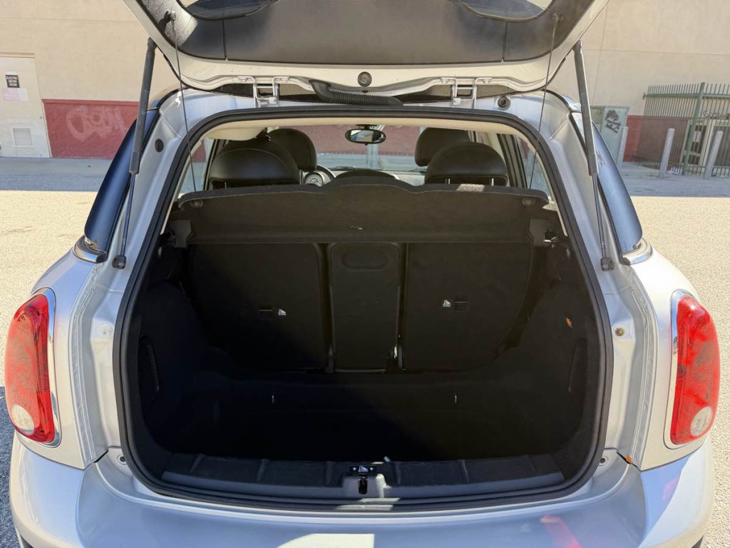 2014 MINI Countryman Image 14