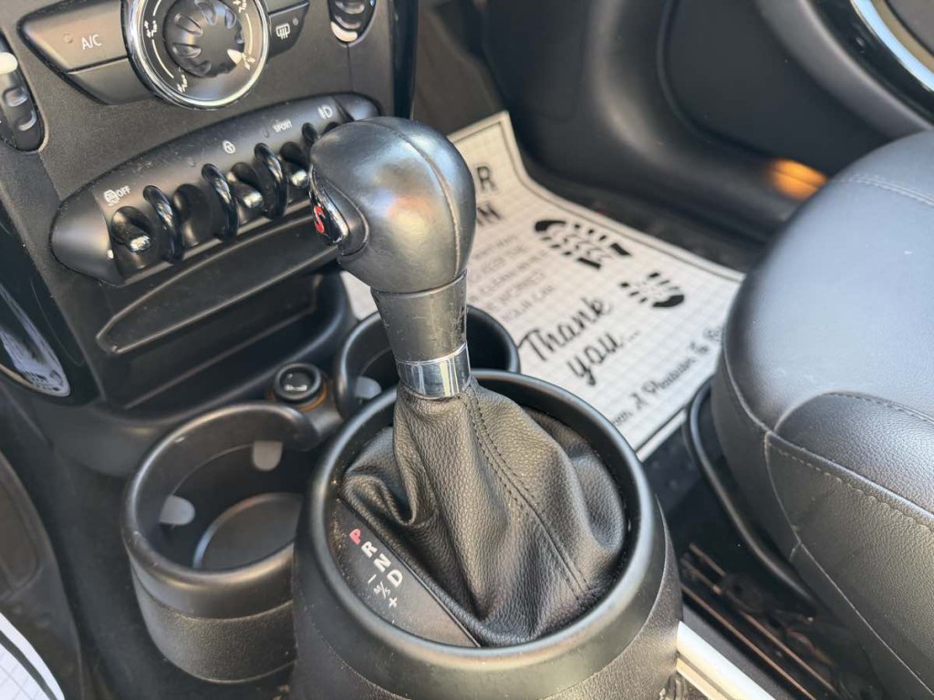 2014 MINI Countryman Image 15