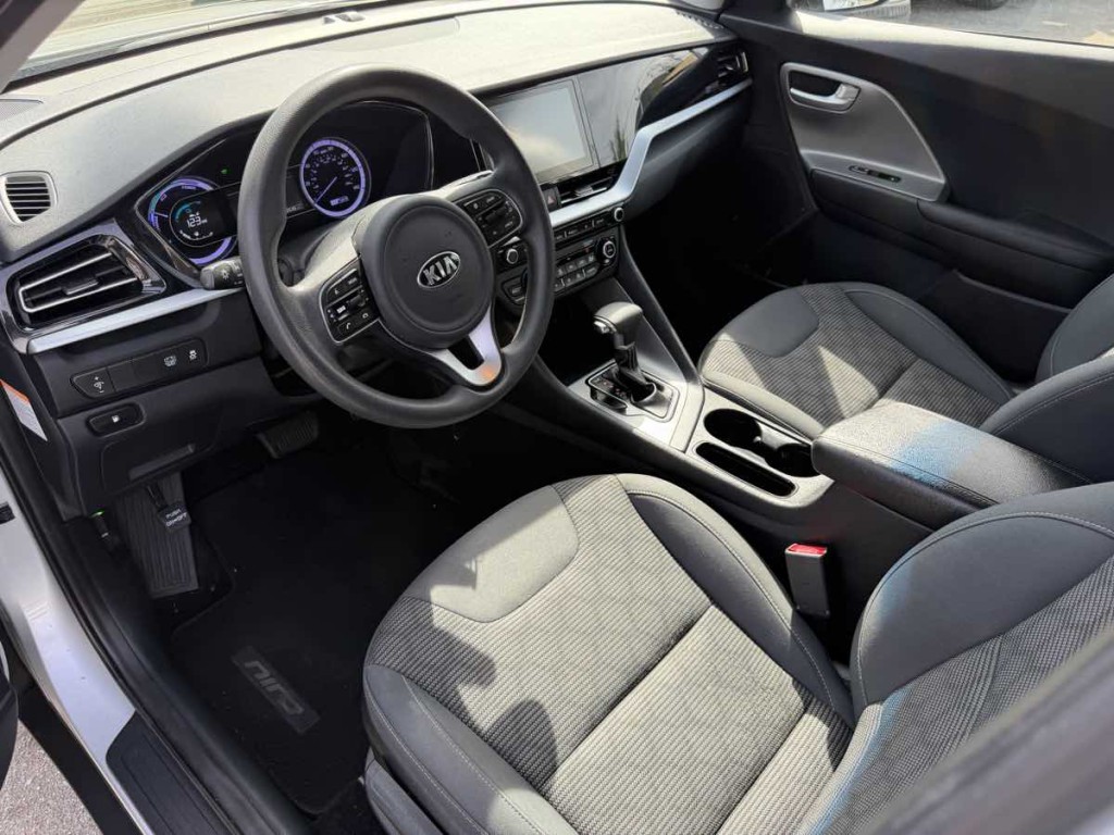 2020 Kia Niro Image 8