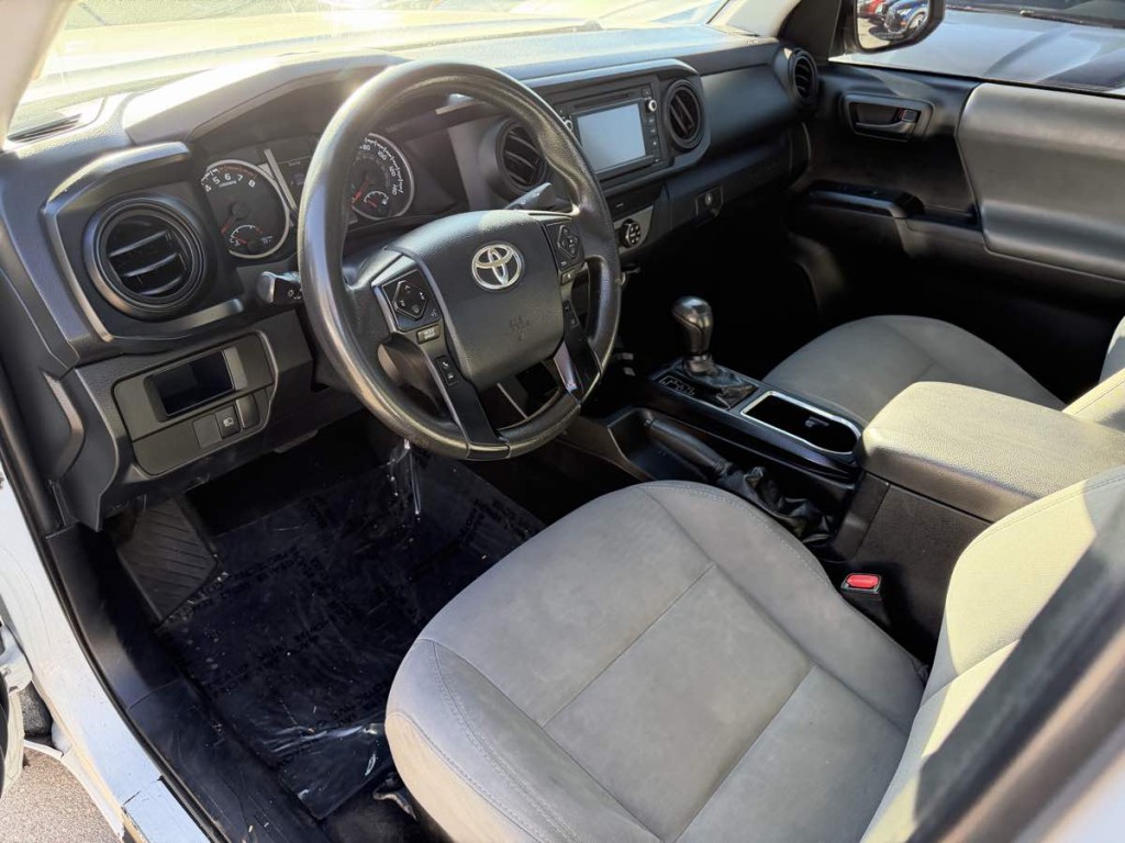 2019 Toyota Tacoma Image 12