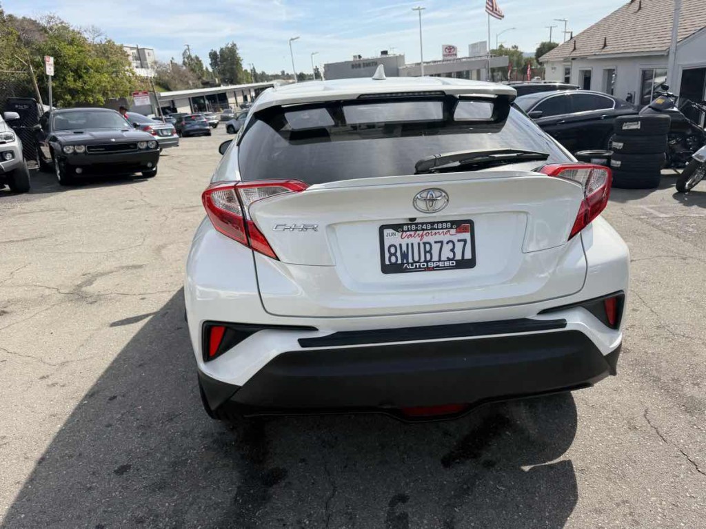 2018 Toyota C-HR Image 5