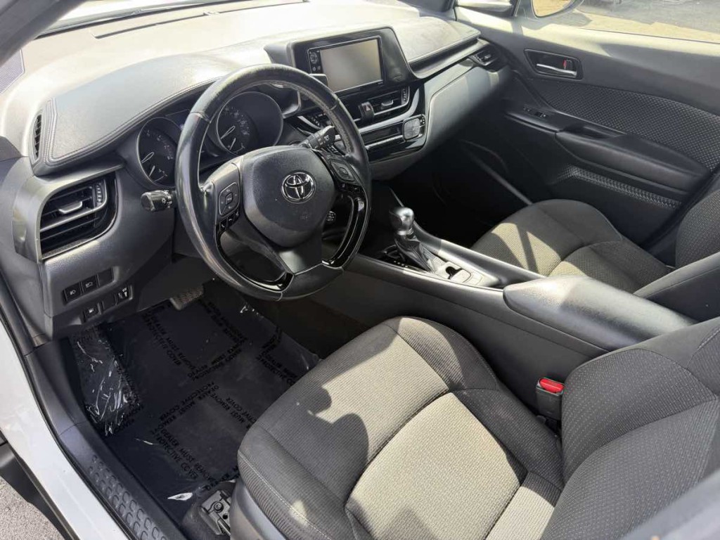 2018 Toyota C-HR Image 9