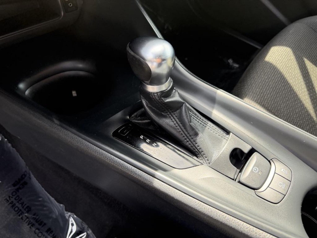 2018 Toyota C-HR Image 15