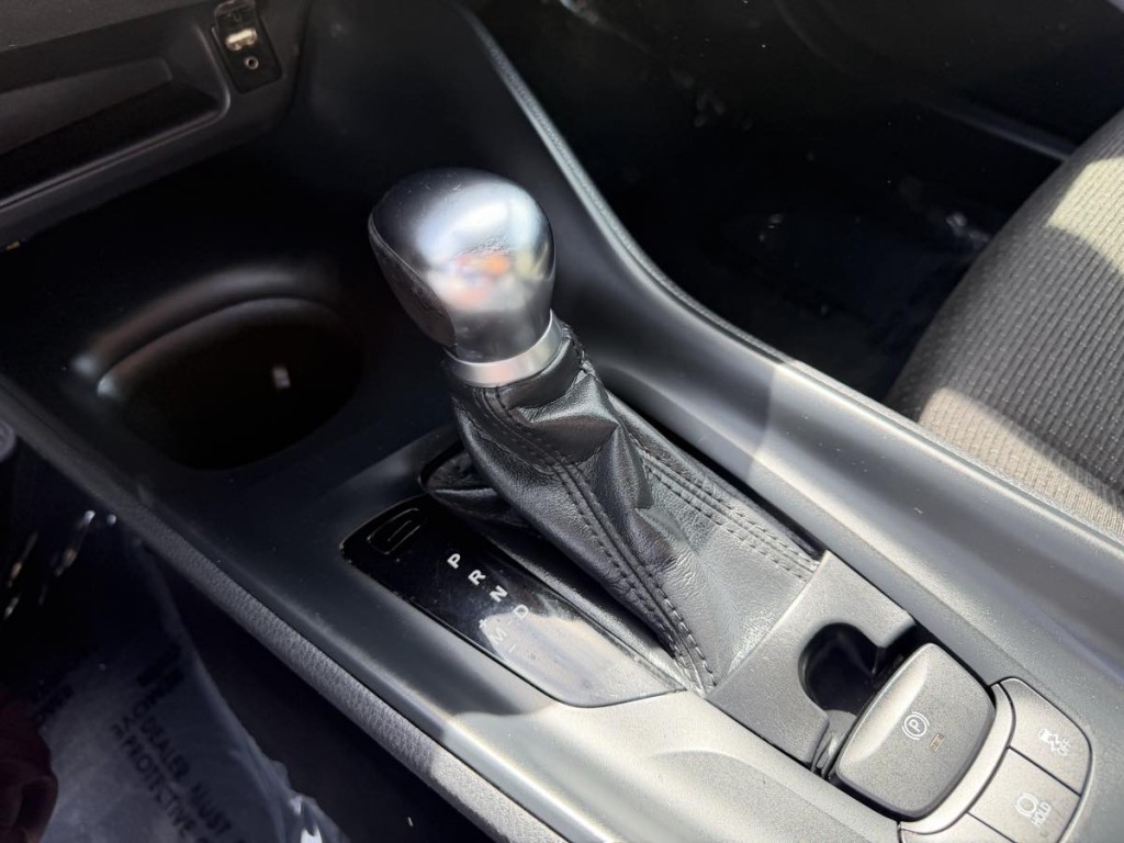 2018 Toyota C-HR Image 21