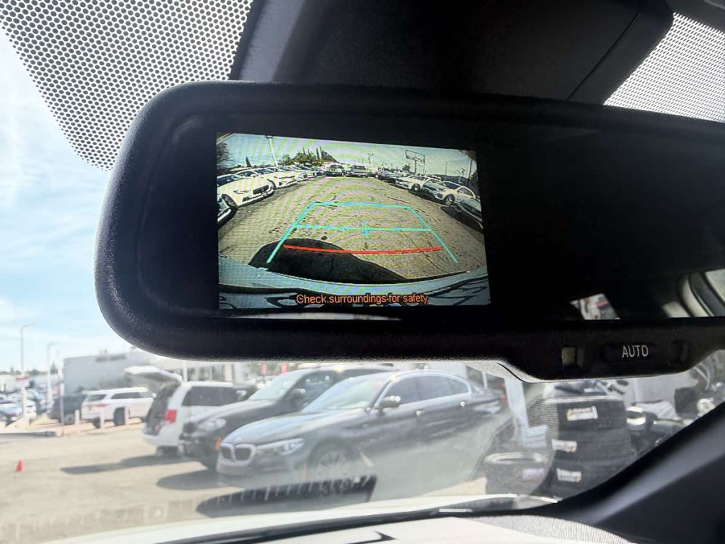 2018 Toyota C-HR Image 22