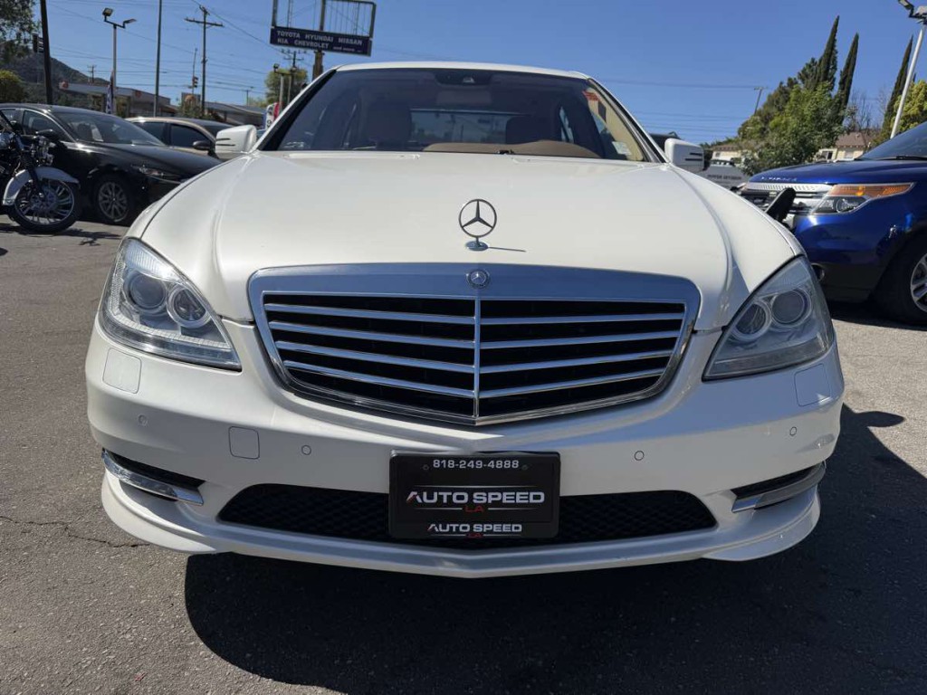 2011 Mercedes-Benz S-Class Image 2