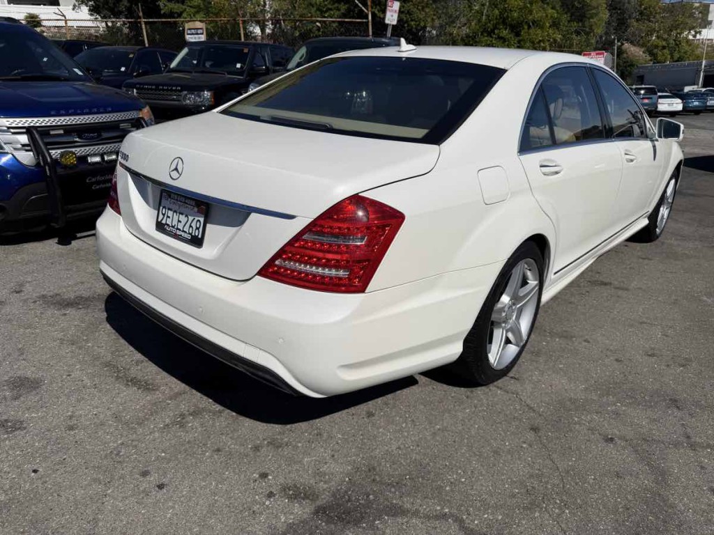 2011 Mercedes-Benz S-Class Image 5