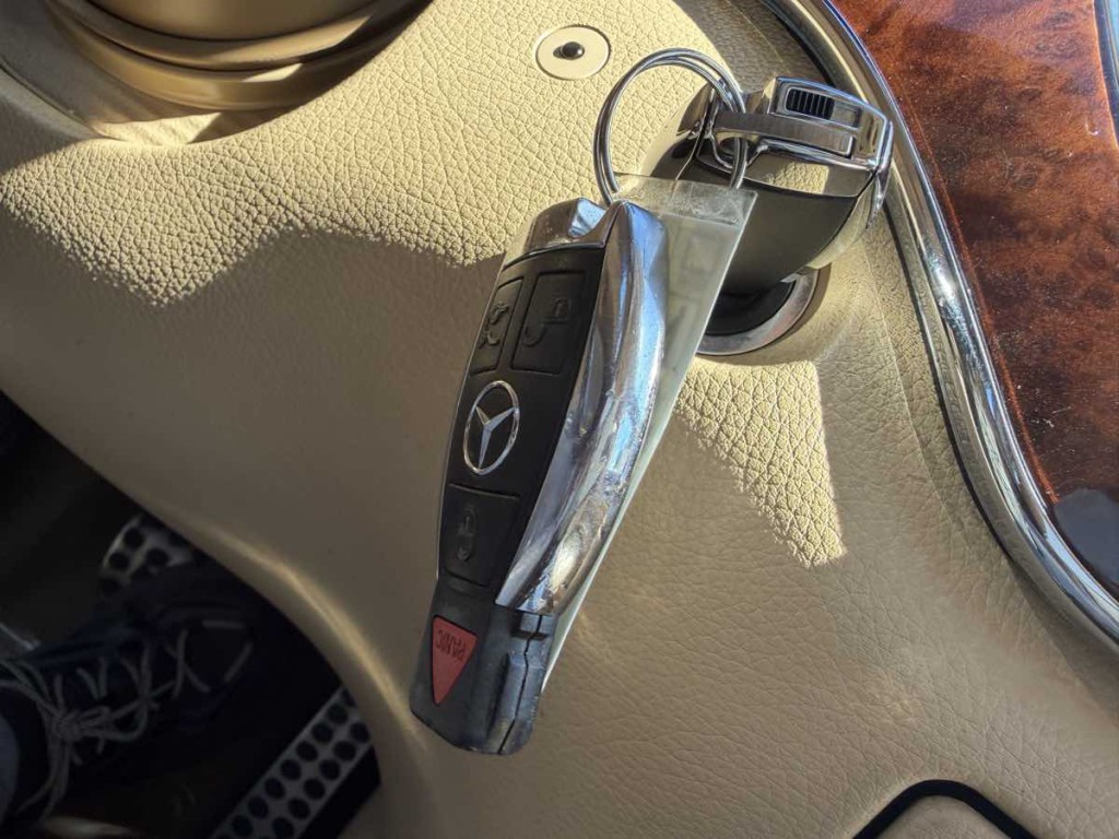 2011 Mercedes-Benz S-Class Image 20
