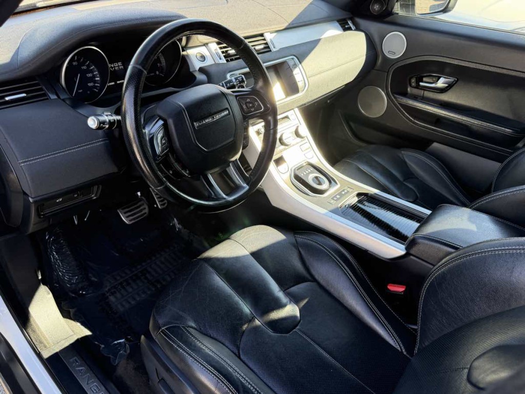 2012 Land Rover Range Rover Evoque Image 9