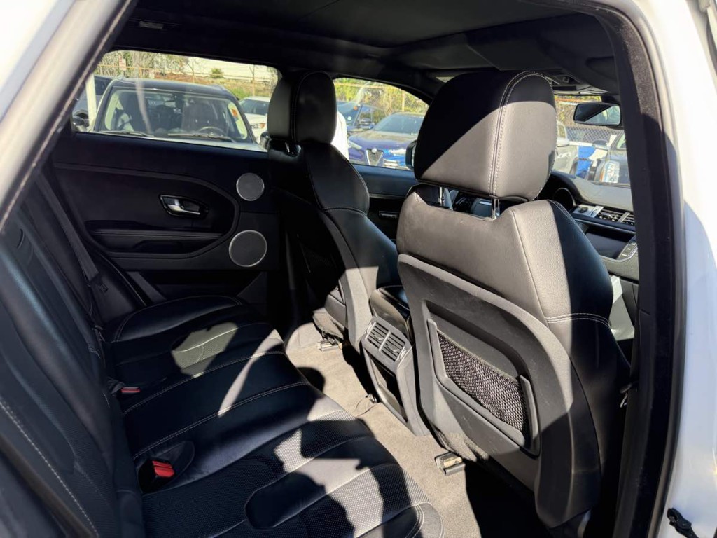 2012 Land Rover Range Rover Evoque Image 11