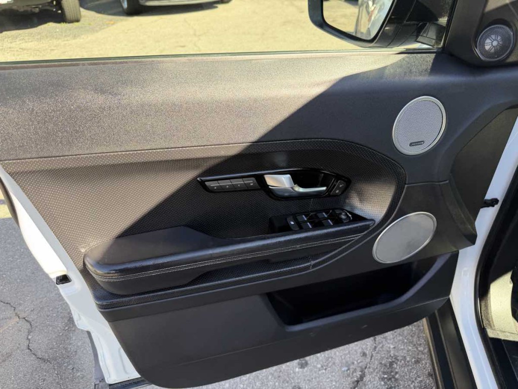 2012 Land Rover Range Rover Evoque Image 14