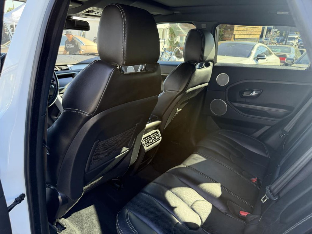 2012 Land Rover Range Rover Evoque Image 17